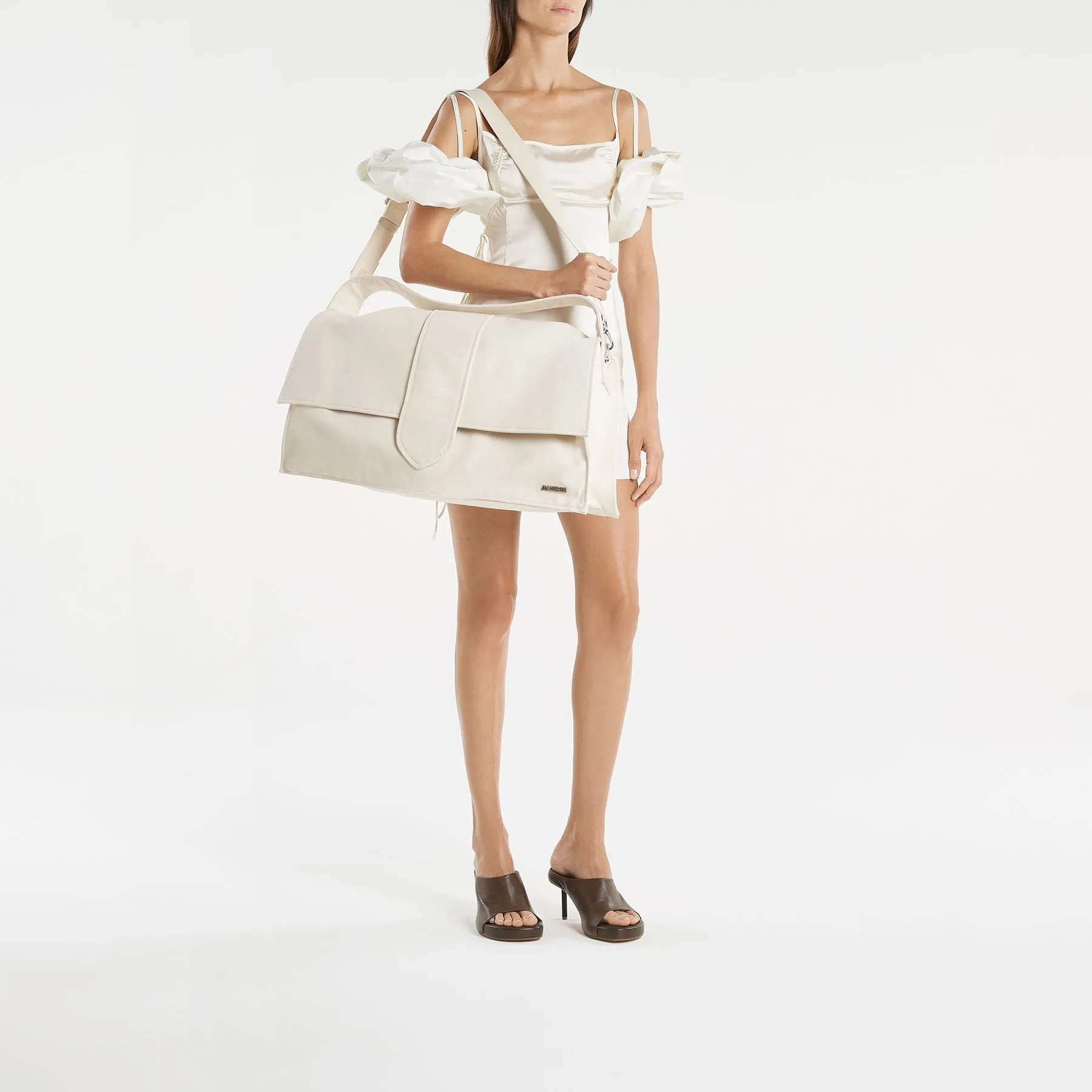 Jacquemus  Le Bambino De Voyage Bag - Jacquemus - Leather - Off White