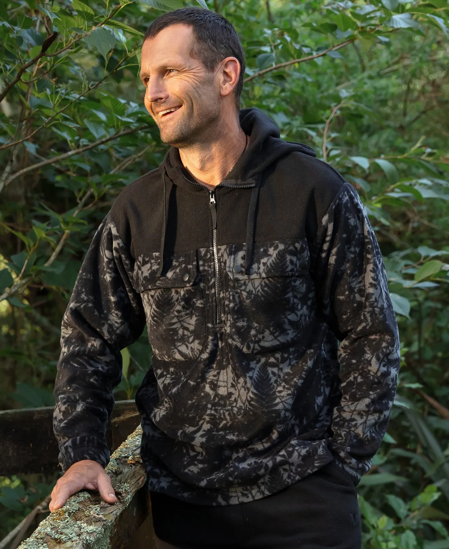 Men's Panel Hooded Polar Fleece Sweat in Charcoal Camo | Postie