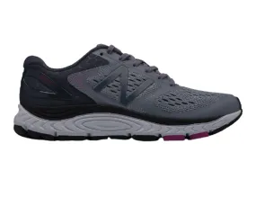 *New Balance Women's 840 v4 