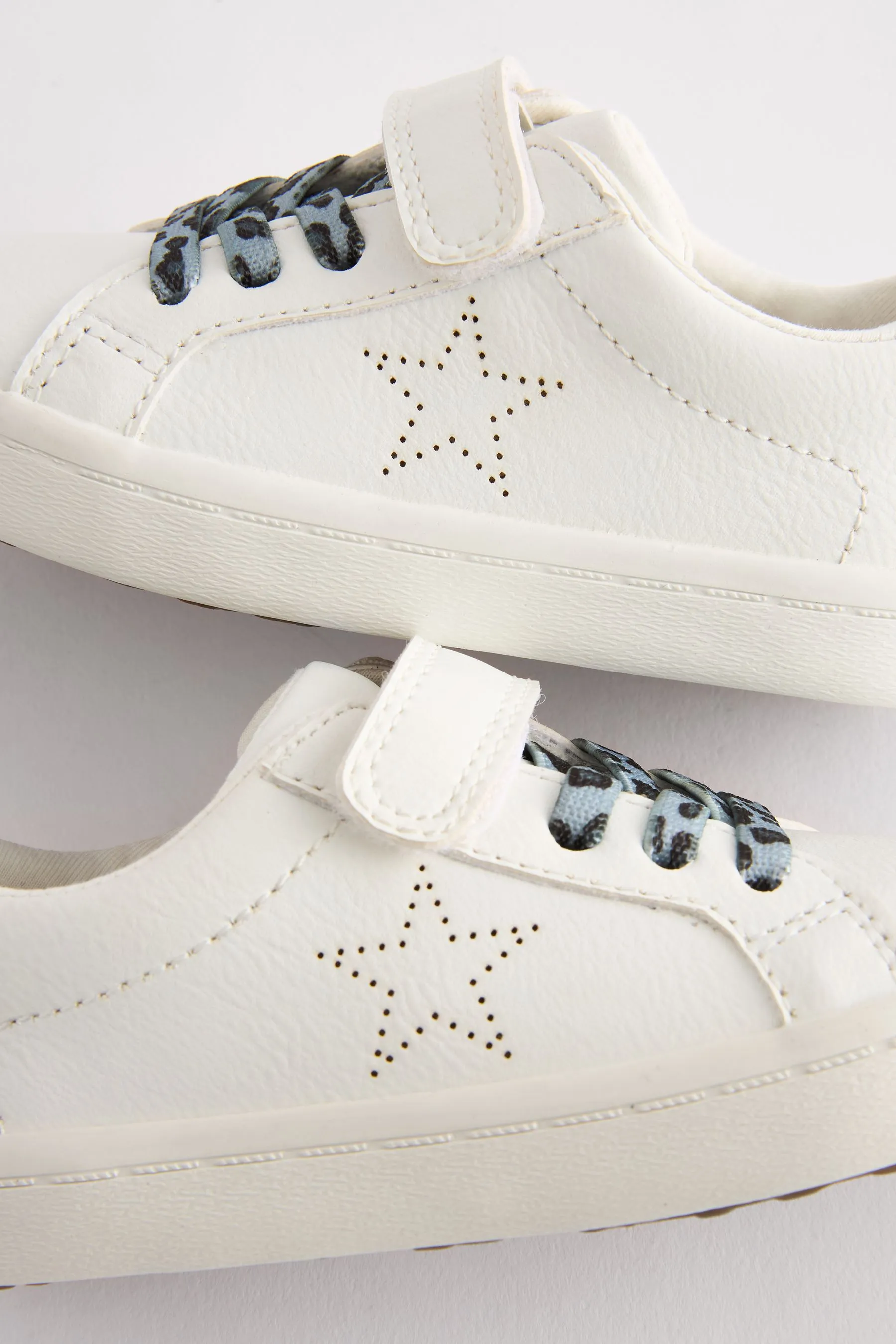 White Wide Fit (G) Elastic Lace Trainers