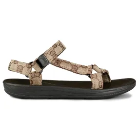 Women's sandals with a flat sole beige