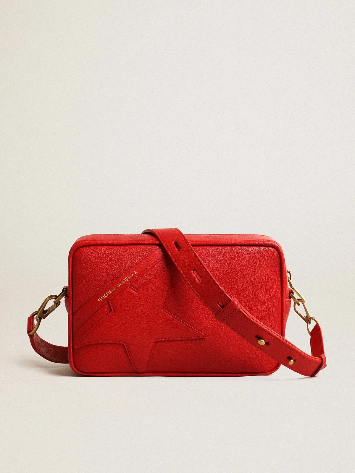 Women’s Star Bag in bright red leather