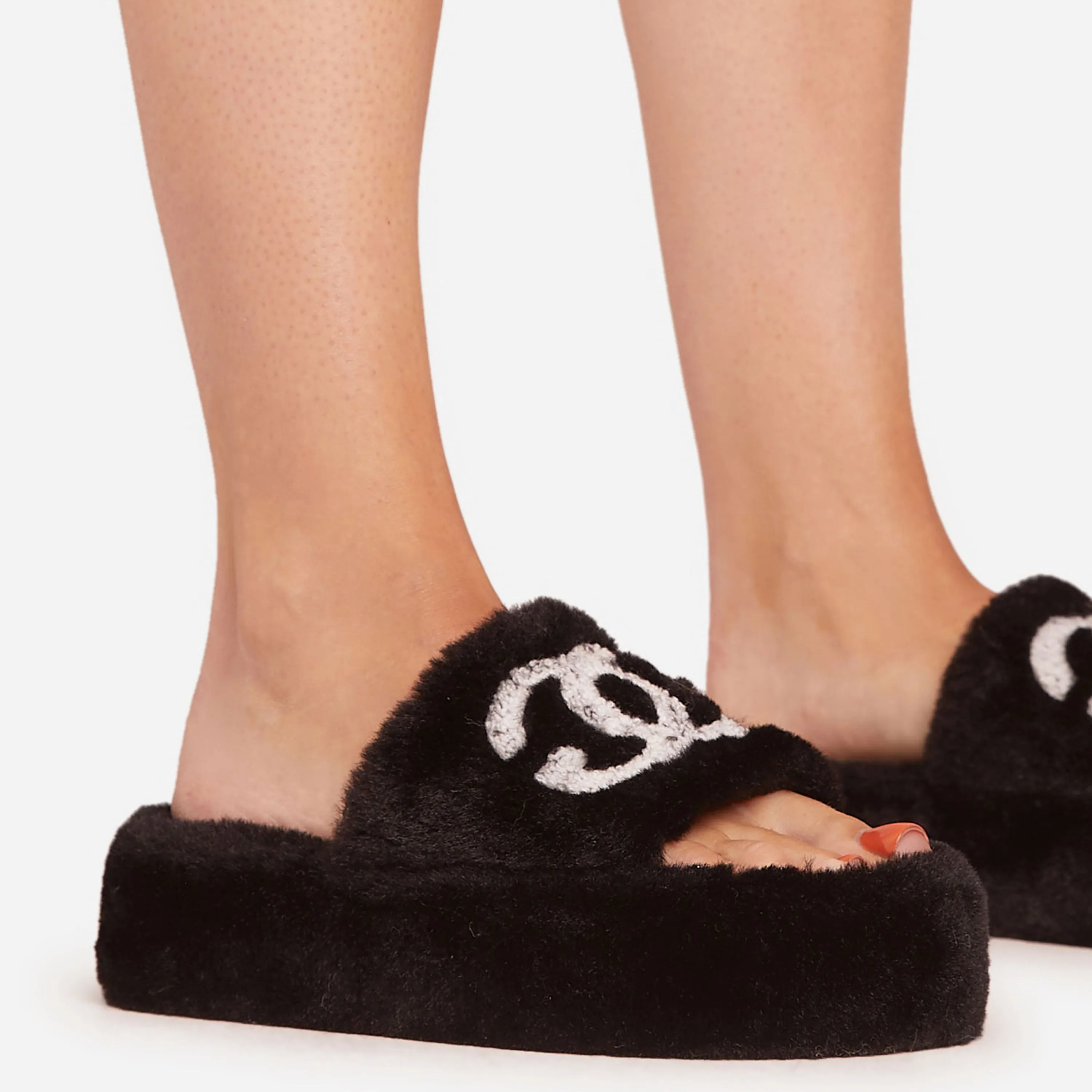 Zopa Logo Detail Flat Slipper In Black Faux Fur